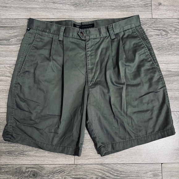 Dockers Men Dark Green No Wrinkle Twill Pleated Front Shorts Casual Waist 36 - Picture 1 of 10